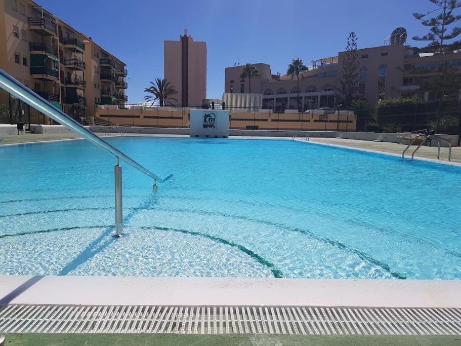 Sun Apartment - 3 Bedrooms, Priv Parking, Pool, Ac, Tv Channels, Fibre Net Los Cristianos  Buitenkant foto