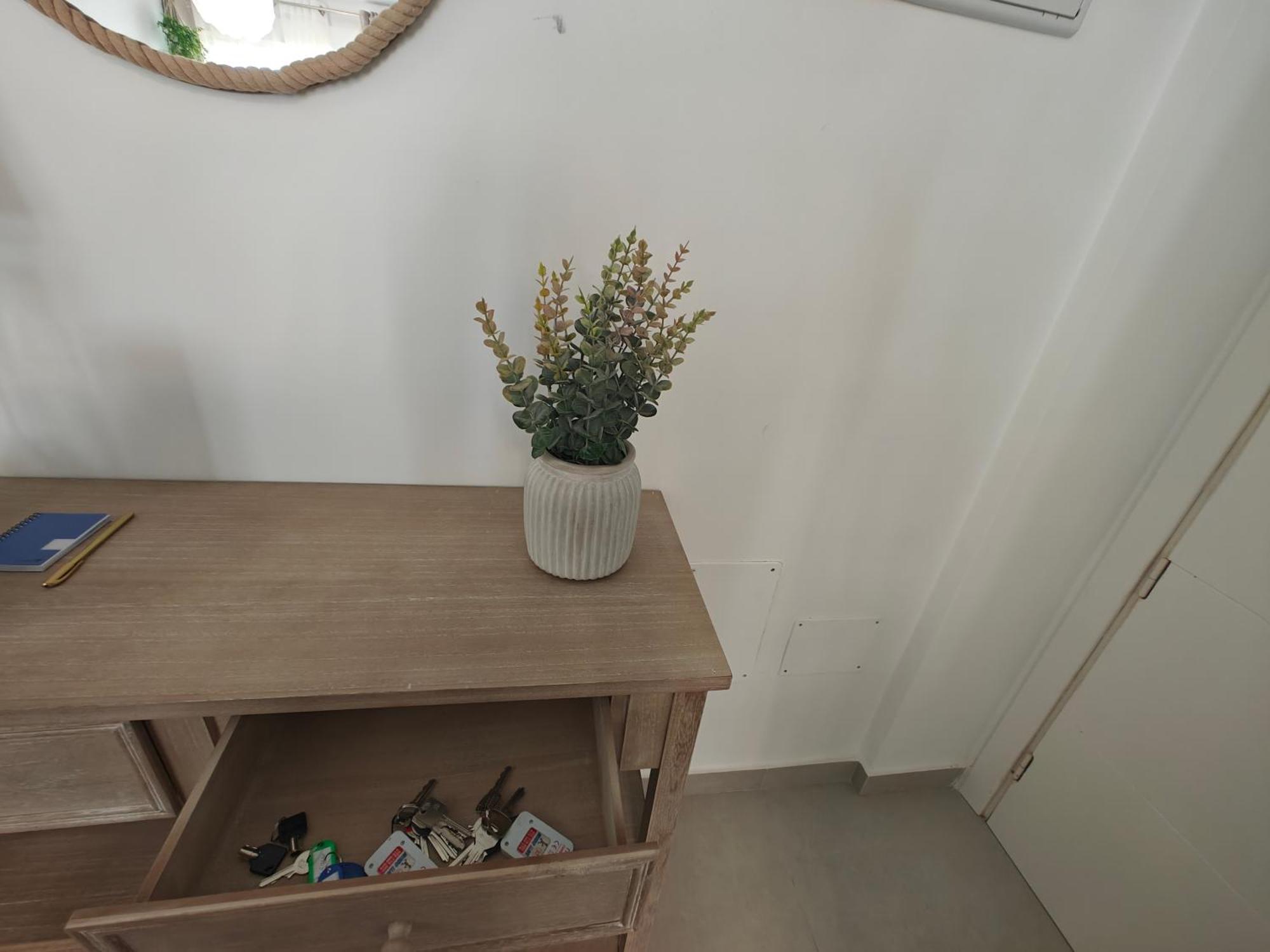 Sun Apartment - 3 Bedrooms, Priv Parking, Pool, Ac, Tv Channels, Fibre Net Los Cristianos  Buitenkant foto
